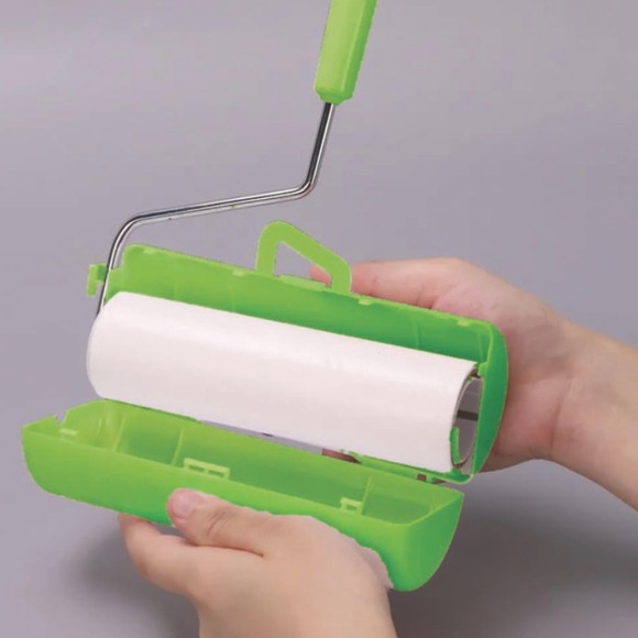 Leo Large 90-Sheet Lint Roller - Includes 2 Refills
NEW - Picture 3 of 7